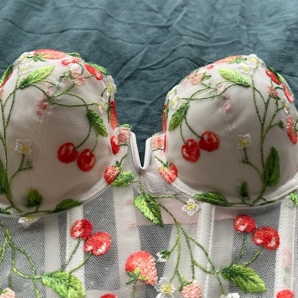 COPY - Victoria Secret Corset - Picture 2 of 4